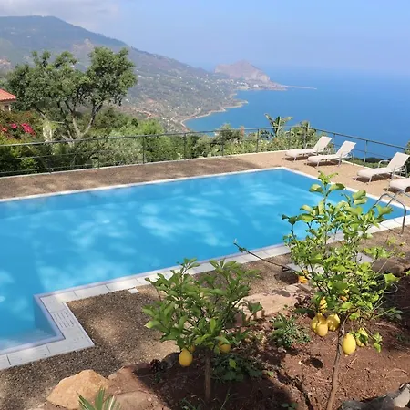 Prázdninový dům Nest Pool House Terrace Sea View *